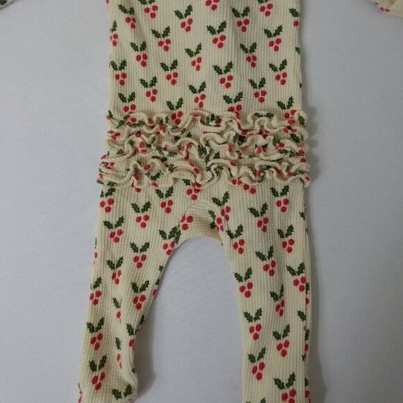Spearmint Love Waffle Holly Footie and Knit Hat set, Size 3-6 Months - Picture 2 of 4